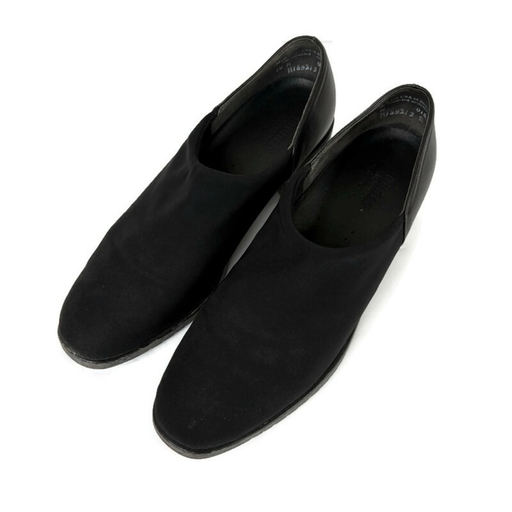 Munro Strand Comfort Stretch Leather Heeled Loafers in Black